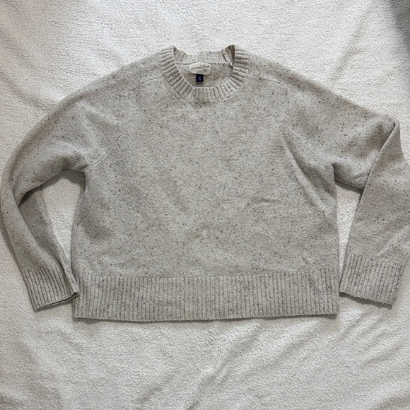 Universal Thread Sweaters - Universal Thread Beige Speckled Crew Neck Sweater W XXL